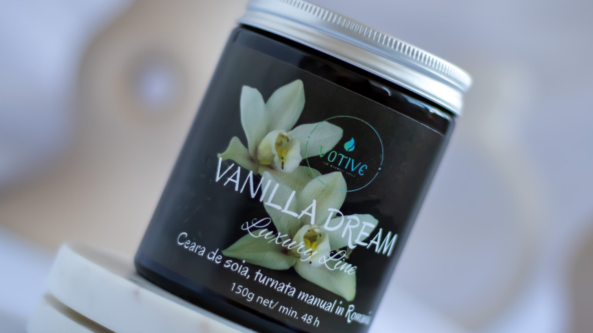 Lumânare parfumată Vanilla Dream, realizată manual, de la Votive
