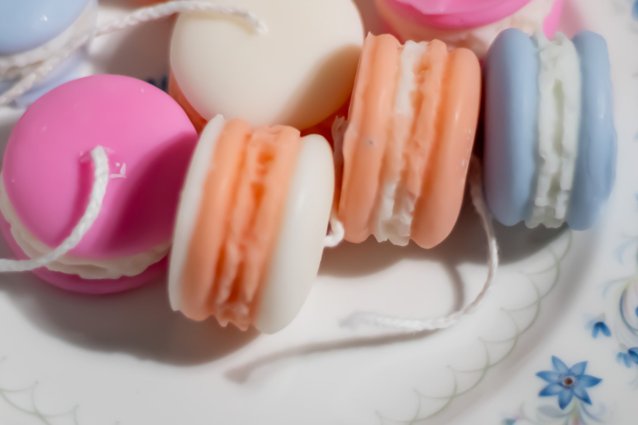 Textura detaliată a lumânărilor parfumate Wax Melts Scented Macarons